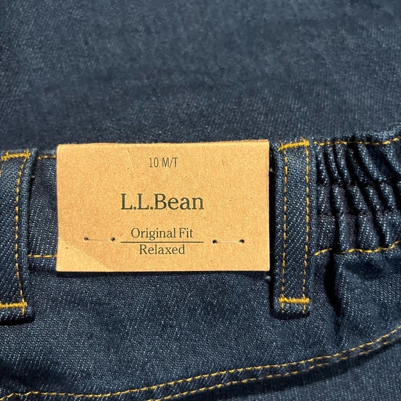 L.L. Bean Women's Double L® Jeans, Relaxed Fit Comfort Waist Size 10 MT - Picture 9 of 10